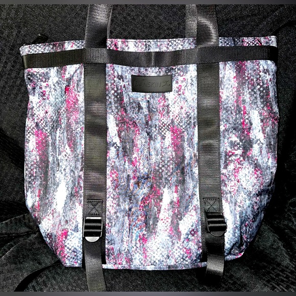 Danskin | Bags | Danskin Yoga Bag Tote Convertible Backpack With ...
